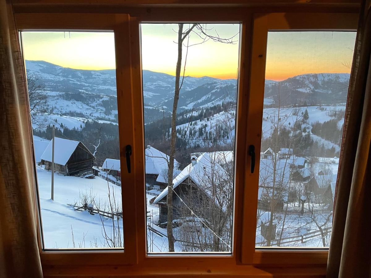 La Noi La Munte Villa Matisesti Exteriör bild